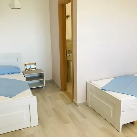 Milo Apartment *