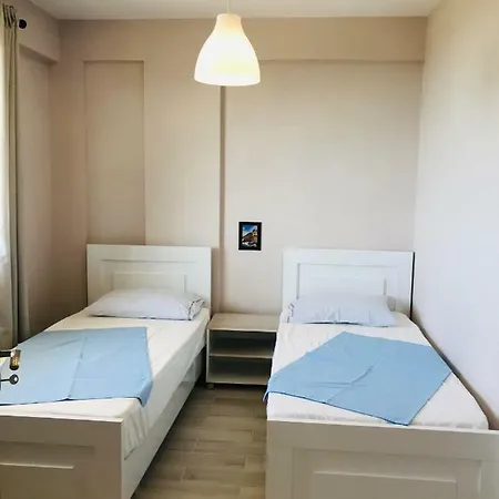 Milo Apartment *