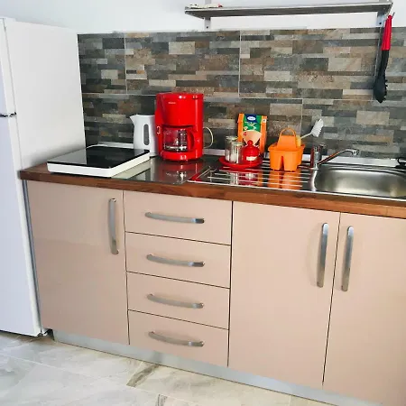 Milo Apartment
